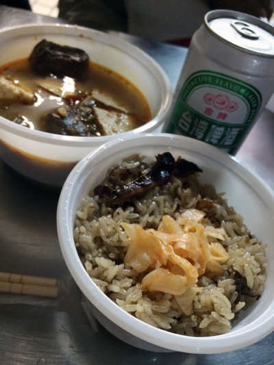 台湾夜市,おすすめ,楽華夜市,牡蠣のオムレツ,愛玉ゼリー,油飯