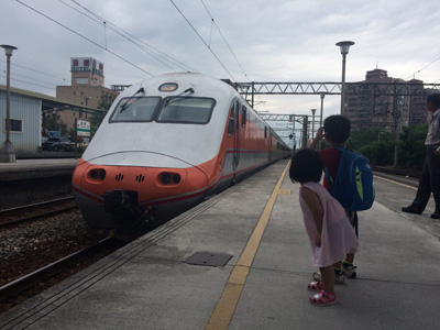 花蓮,アクセス,子連れ,鉄道,新幹線,七星潭ビーチ,駅弁,サイクリング,レンタサイクル,自転車