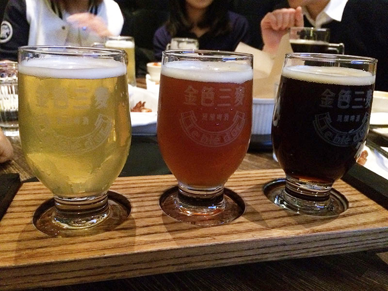 台湾ビール,クラフトビール,金色三麦,ハニーラガー,龍眼蜂蜜,レストラン,ビアホール