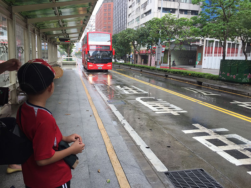 ２階建て台北観光バス,チケット,ルート,乗り場,乗り方,乗り放題,子連れで台北旅行