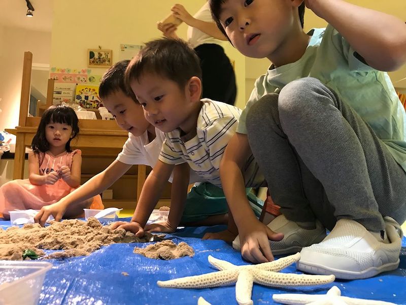 みんなの家,台北,幼稚園,日本語幼児教育,モンテッソーリ,お外遊び,花育,遊び場