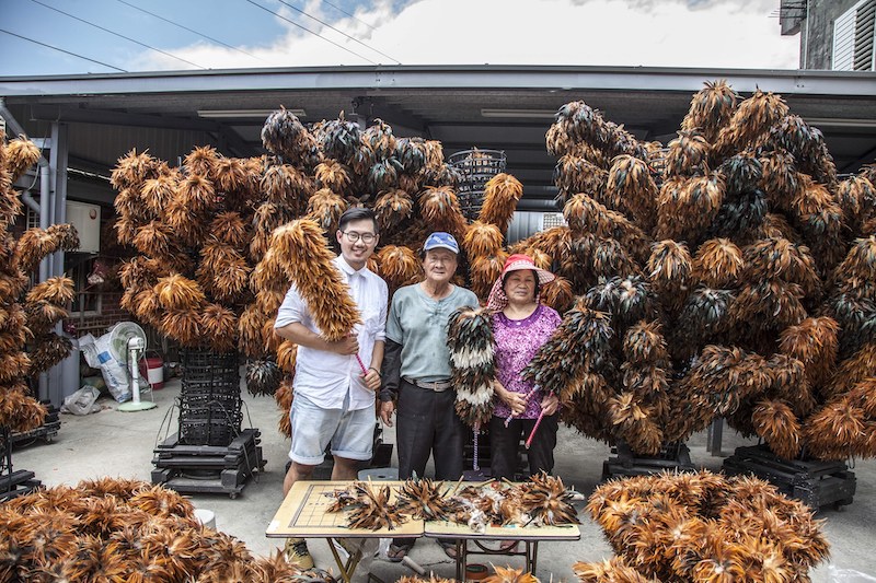 Hands,台湾工芸,台湾デザイン,天然ウコッケイの羽根はたき,